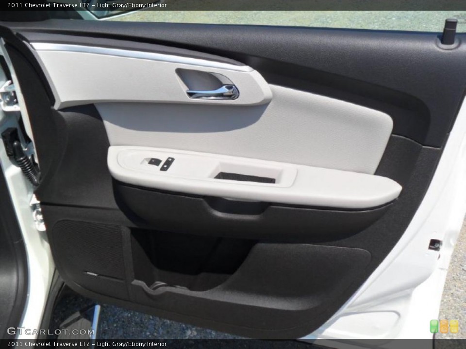 Light Gray/Ebony Interior Door Panel for the 2011 Chevrolet Traverse LTZ #49792184
