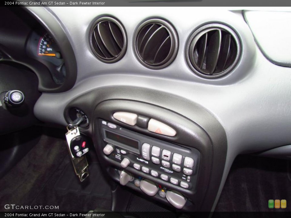 Dark Pewter Interior Controls for the 2004 Pontiac Grand Am GT Sedan #49797710