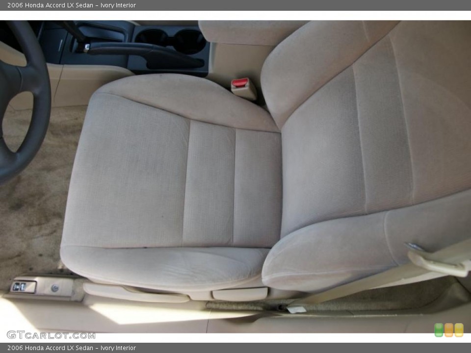 Ivory Interior Photo for the 2006 Honda Accord LX Sedan #49802811