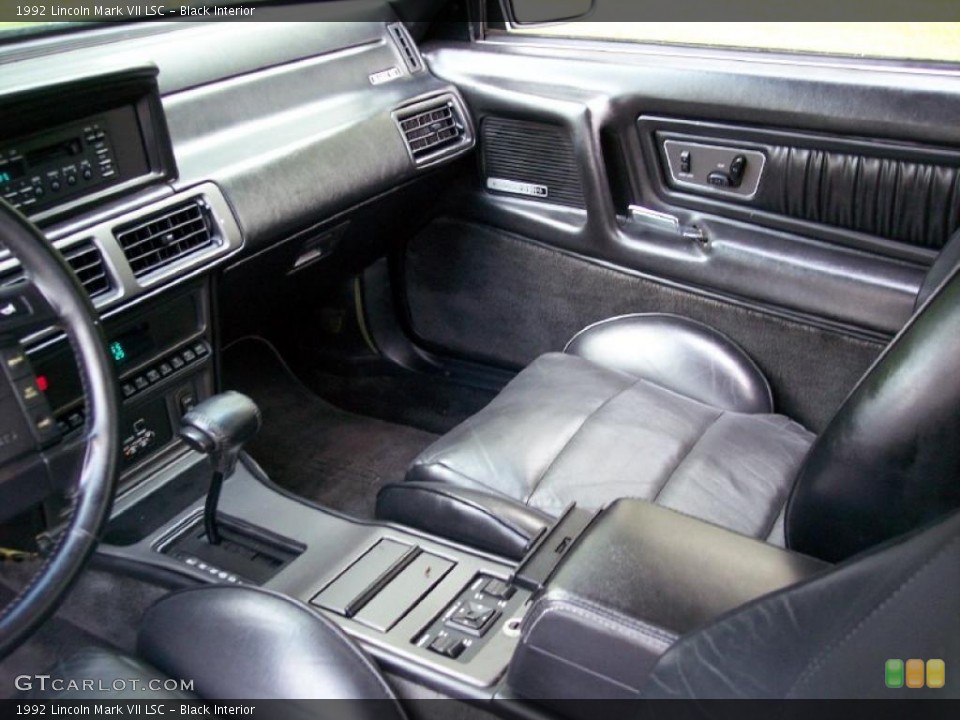 Black Interior Photo for the 1992 Lincoln Mark VII LSC #49804302