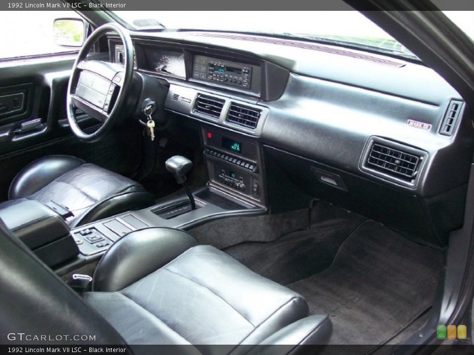 Black Interior Dashboard for the 1992 Lincoln Mark VII LSC #49804362