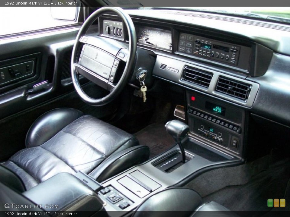 Black Interior Photo for the 1992 Lincoln Mark VII LSC #49804410
