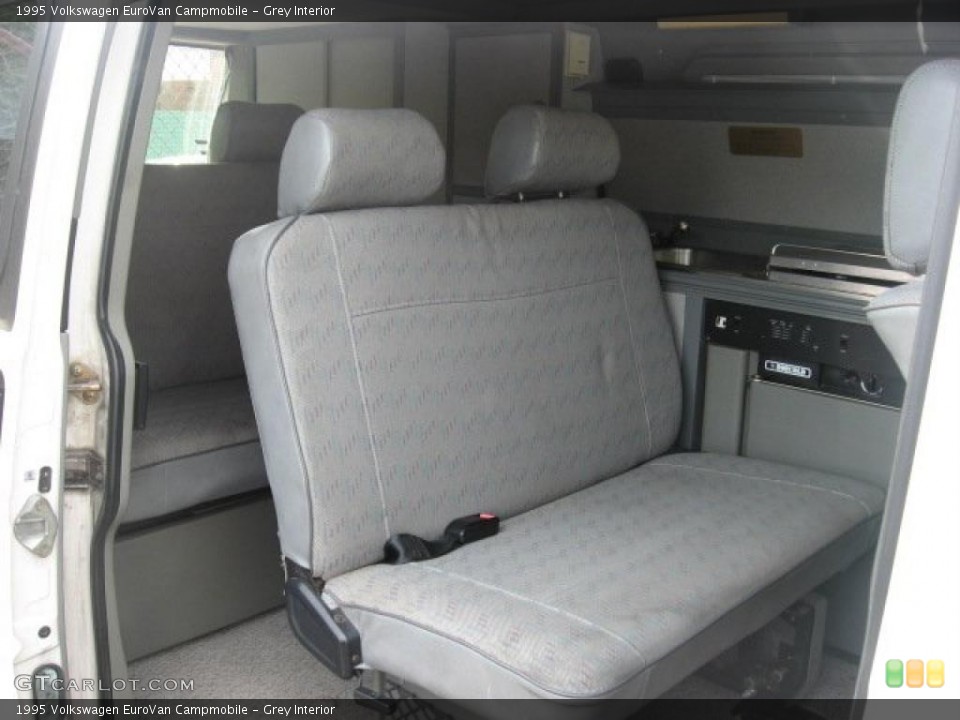 Grey Interior Photo for the 1995 Volkswagen EuroVan Campmobile #49824000