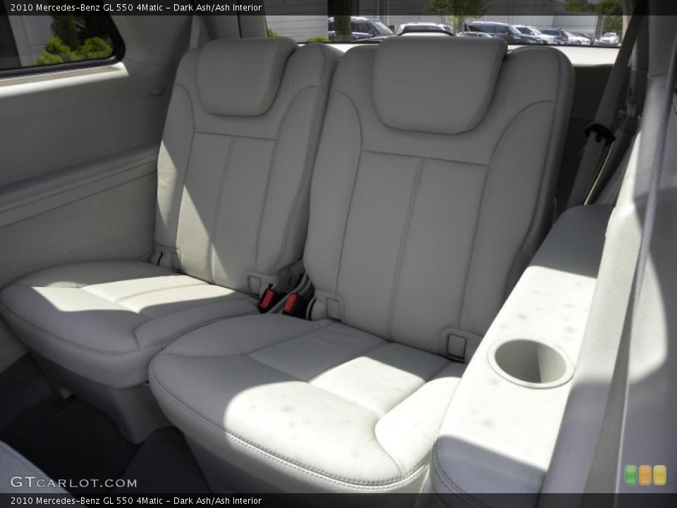 Dark Ash/Ash Interior Photo for the 2010 Mercedes-Benz GL 550 4Matic #49844356