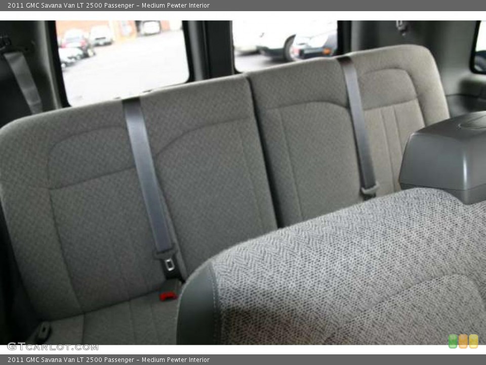 Medium Pewter Interior Photo for the 2011 GMC Savana Van LT 2500 Passenger #49845151