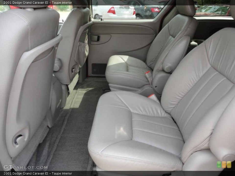 Taupe Interior Photo for the 2001 Dodge Grand Caravan ES #49854511