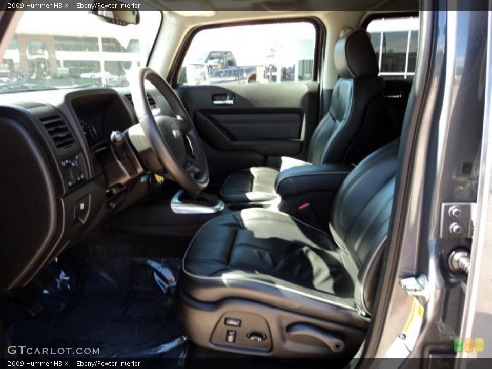 Ebony/Pewter Interior Photo for the 2009 Hummer H3 X #49858250