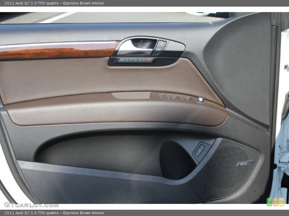 Espresso Brown Interior Door Panel for the 2011 Audi Q7 3.0 TFSI quattro #49860926