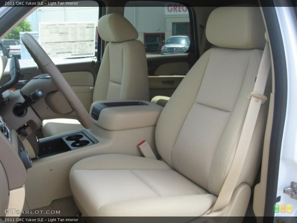 Light Tan Interior Photo for the 2011 GMC Yukon SLE #49863650