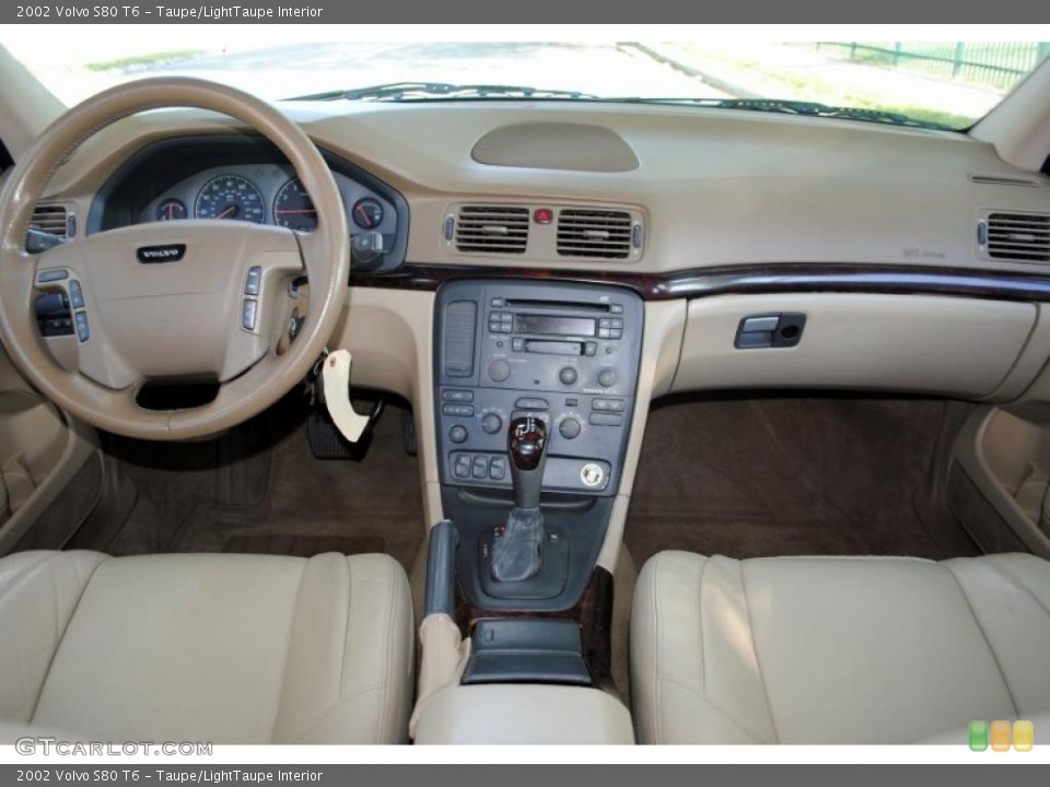 Taupe/LightTaupe Interior Dashboard for the 2002 Volvo S80 T6 #49871738