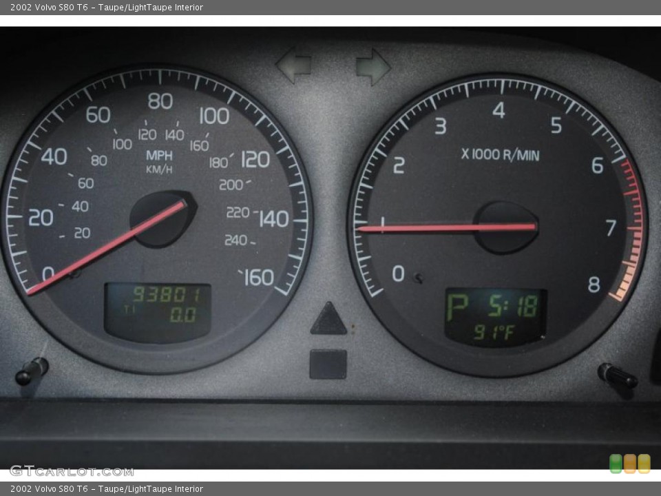 Taupe/LightTaupe Interior Gauges for the 2002 Volvo S80 T6 #49871780