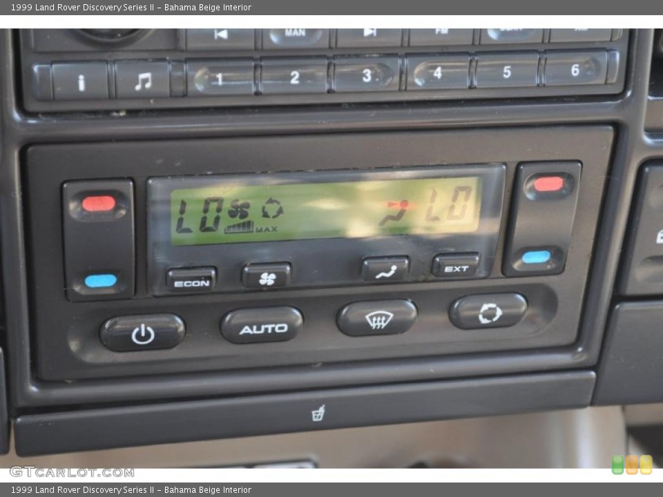 Bahama Beige Interior Controls for the 1999 Land Rover Discovery Series II #49871819