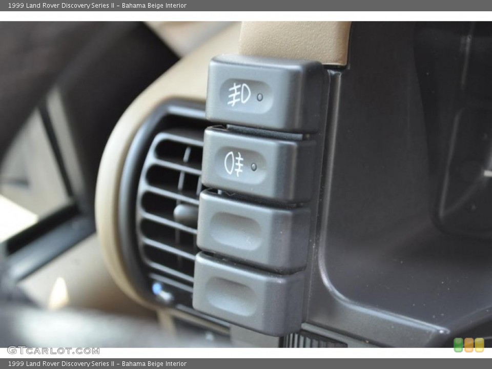 Bahama Beige Interior Controls for the 1999 Land Rover Discovery Series II #49871900