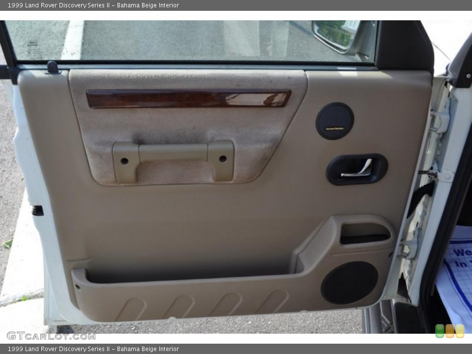 Bahama Beige Interior Door Panel for the 1999 Land Rover Discovery Series II #49871969