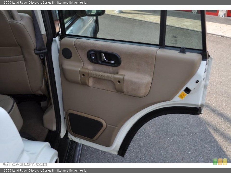 Bahama Beige Interior Door Panel for the 1999 Land Rover Discovery Series II #49872002