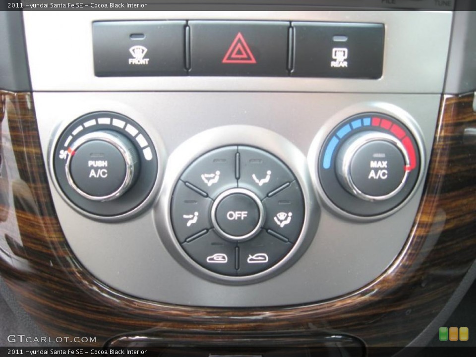 Cocoa Black Interior Controls for the 2011 Hyundai Santa Fe SE #49872143