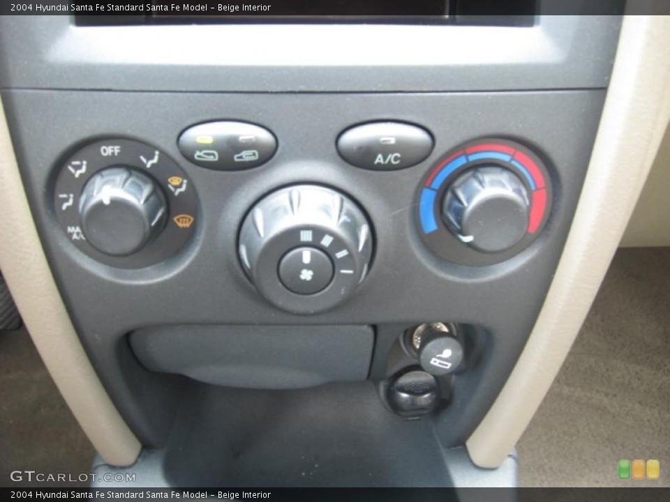 Beige Interior Controls for the 2004 Hyundai Santa Fe  #49873853