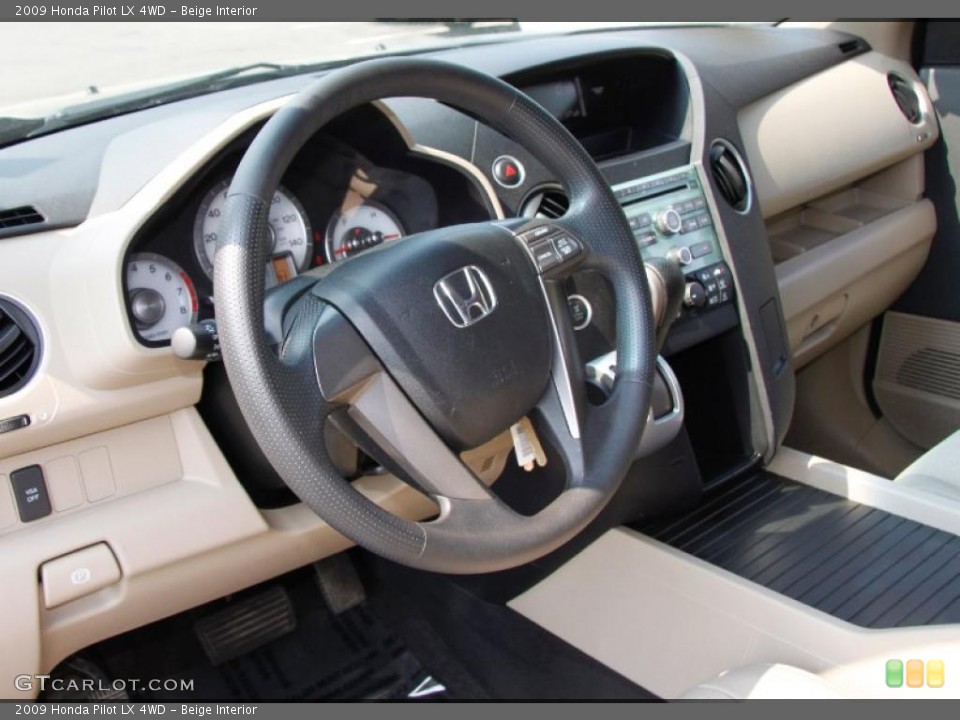Beige Interior Photo for the 2009 Honda Pilot LX 4WD #49875650