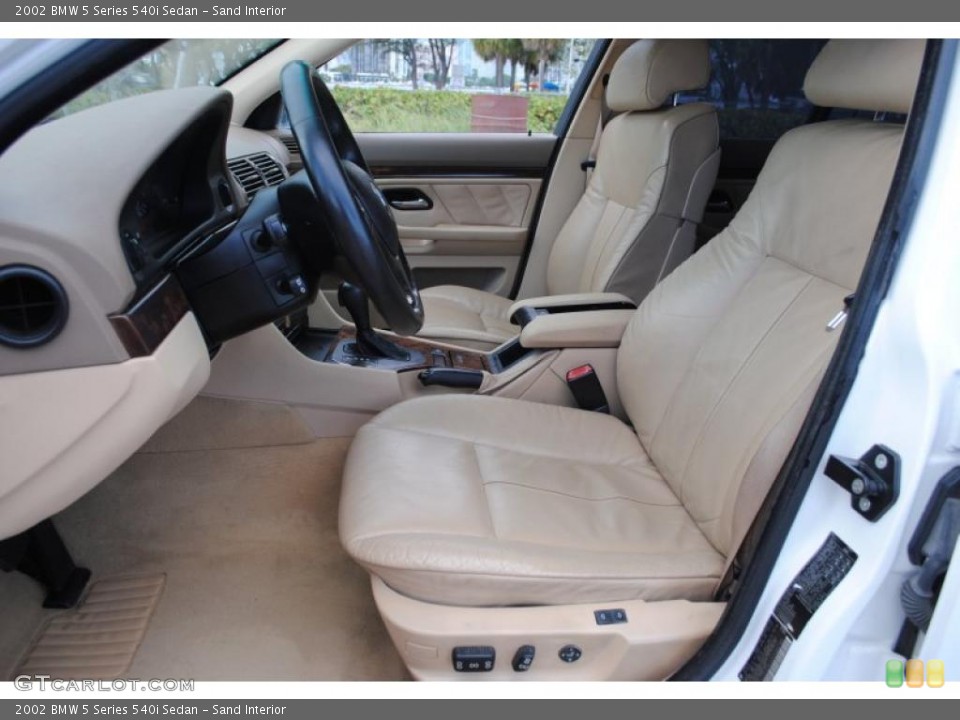 Sand Interior Photo for the 2002 BMW 5 Series 540i Sedan #49877342