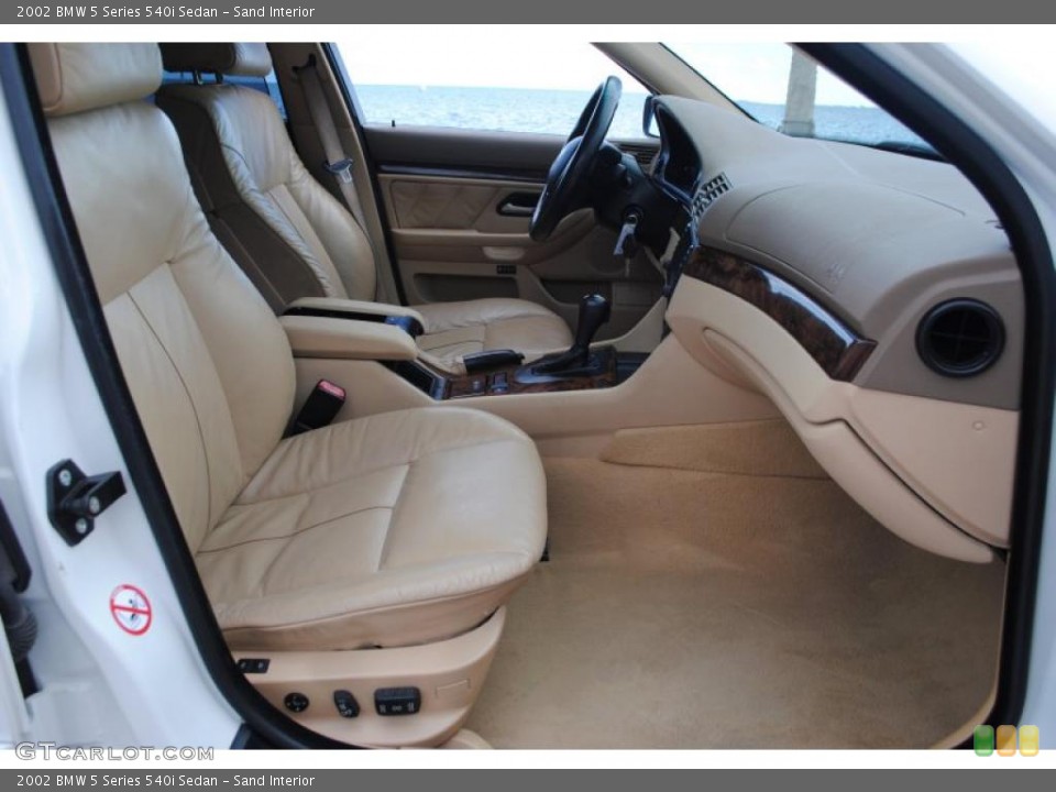 Sand Interior Photo for the 2002 BMW 5 Series 540i Sedan #49877351