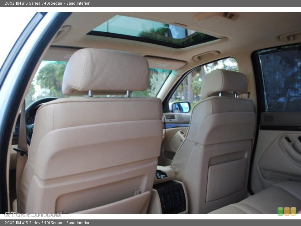 Sand Interior Photo for the 2002 BMW 5 Series 540i Sedan #49877594