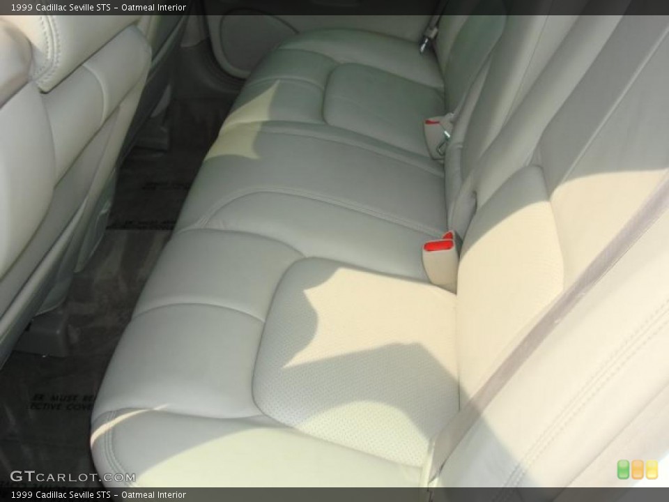 Oatmeal Interior Photo for the 1999 Cadillac Seville STS #49887149