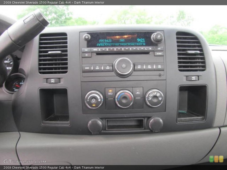 Dark Titanium Interior Controls for the 2009 Chevrolet Silverado 1500 Regular Cab 4x4 #49887278