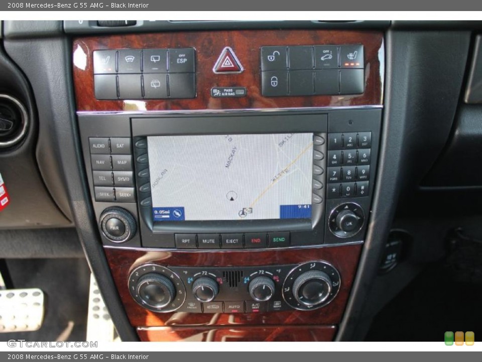 Black Interior Controls for the 2008 Mercedes-Benz G 55 AMG #49891040