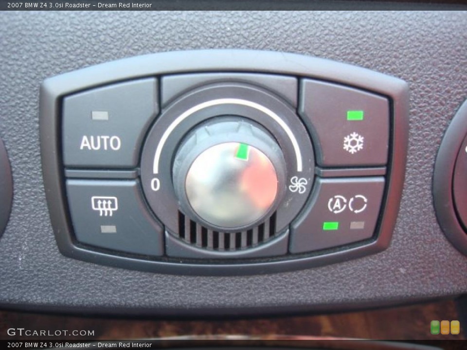 Dream Red Interior Controls for the 2007 BMW Z4 3.0si Roadster #49891097