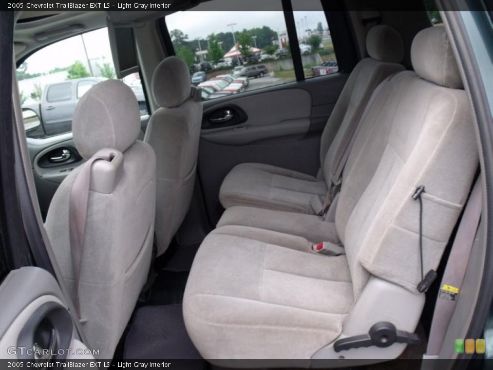 Light Gray Interior Photo for the 2005 Chevrolet TrailBlazer EXT LS #49891736