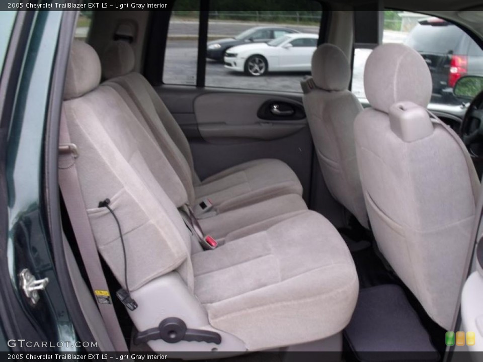 Light Gray Interior Photo for the 2005 Chevrolet TrailBlazer EXT LS #49891778