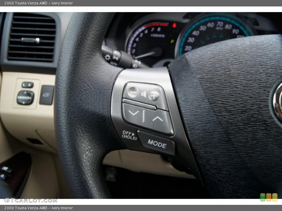 Ivory Interior Controls for the 2009 Toyota Venza AWD #49895594