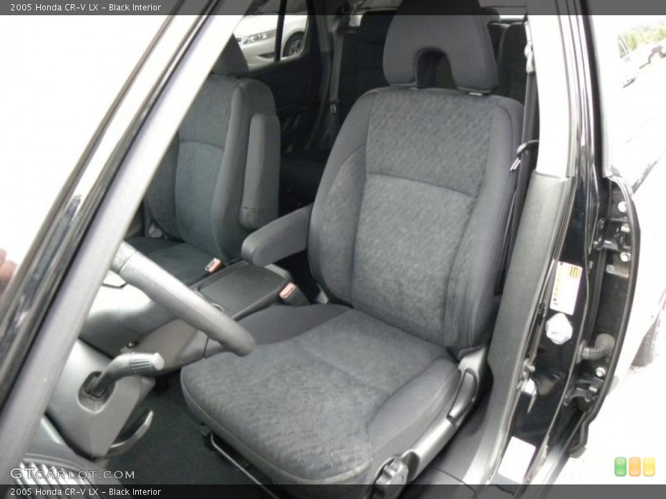 Black Interior Photo for the 2005 Honda CR-V LX #49898285