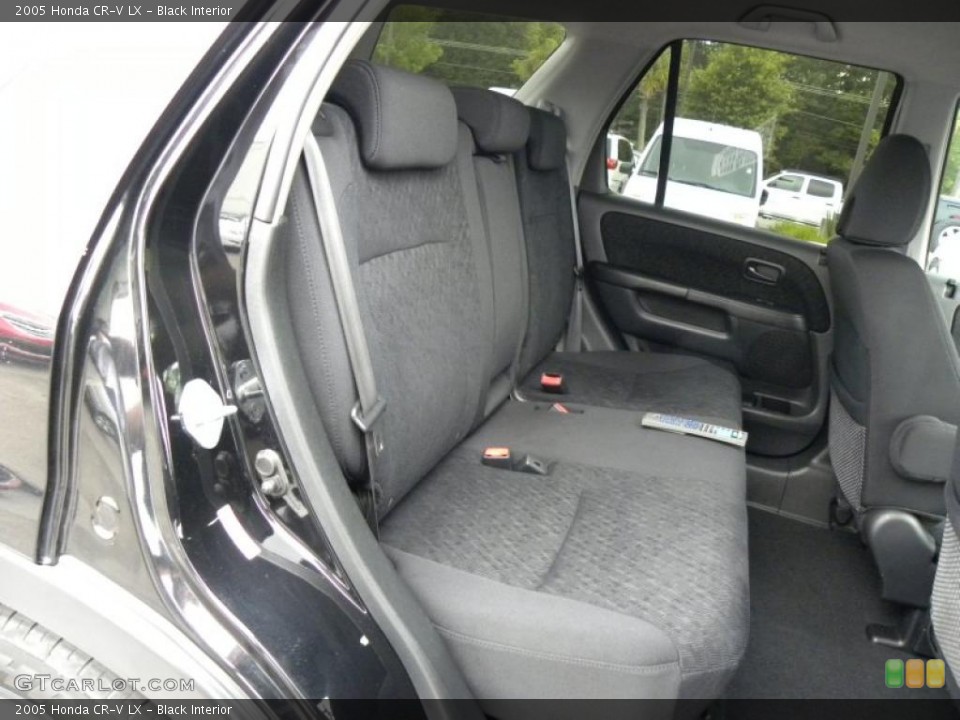 Black Interior Photo for the 2005 Honda CR-V LX #49898369