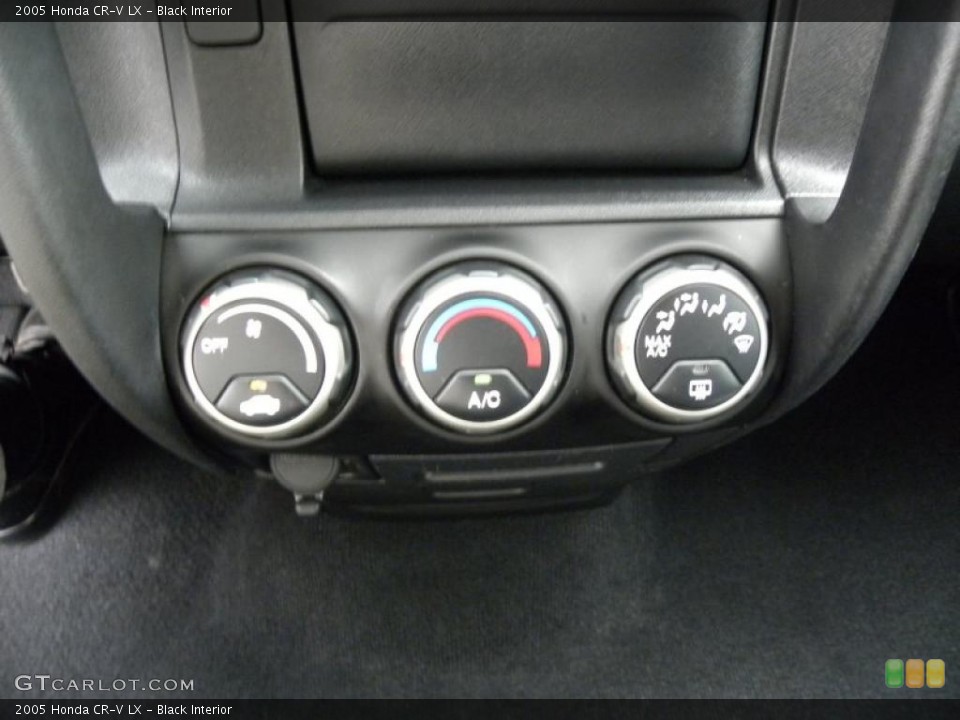 Black Interior Controls for the 2005 Honda CR-V LX #49898498