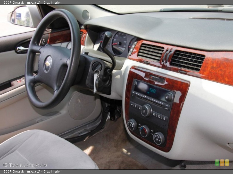 Gray Interior Dashboard for the 2007 Chevrolet Impala LS #49909470