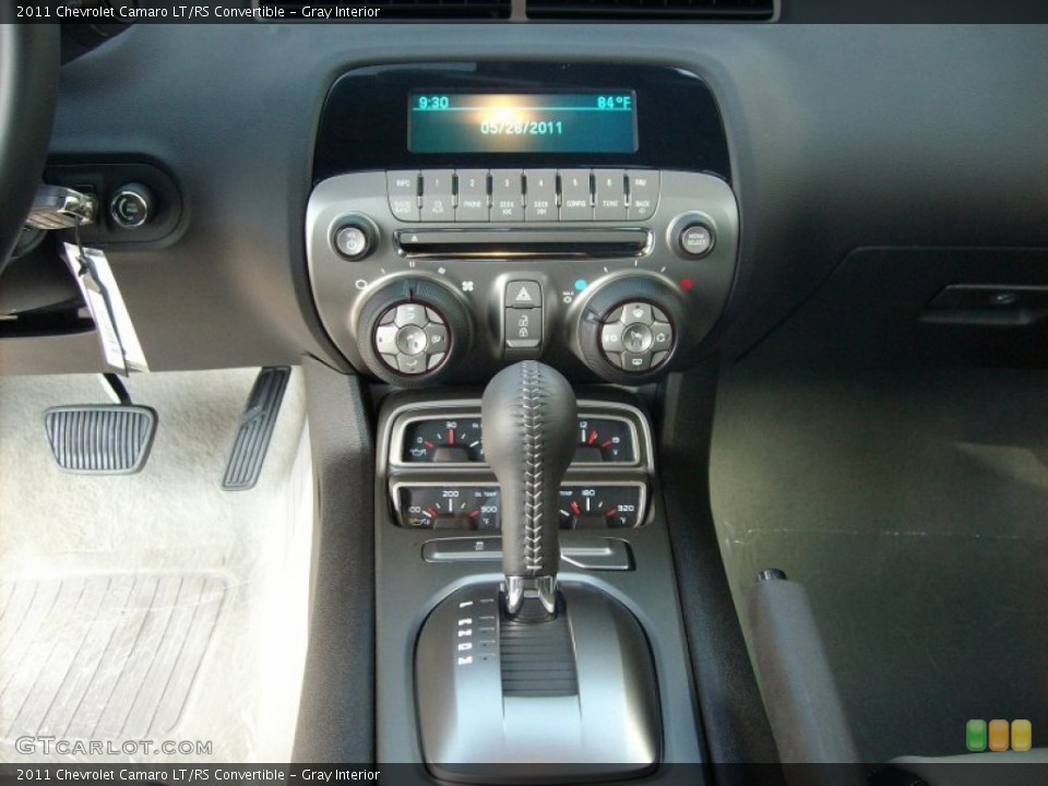 Gray Interior Controls for the 2011 Chevrolet Camaro LT/RS Convertible #49911180