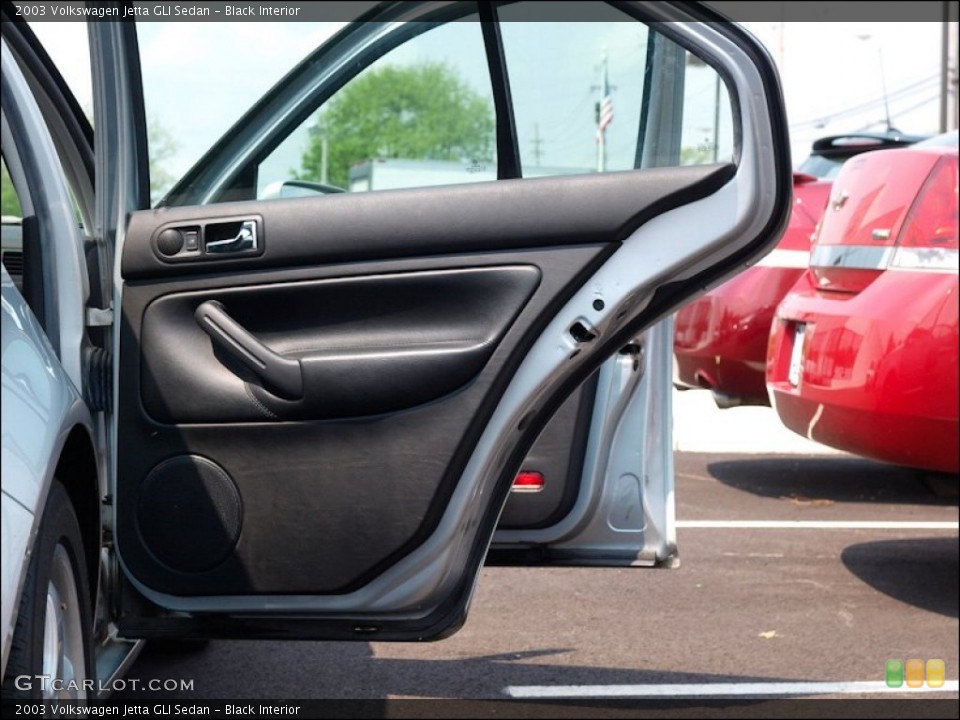 Black Interior Door Panel for the 2003 Volkswagen Jetta GLI Sedan #49918959