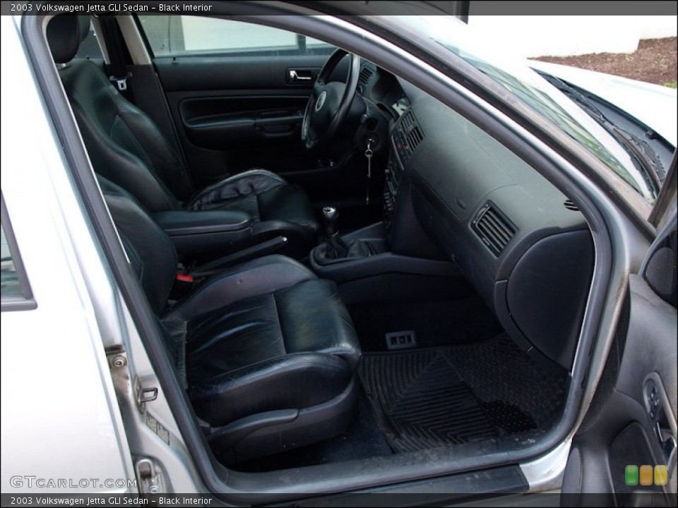 Black Interior Photo for the 2003 Volkswagen Jetta GLI Sedan #49918971