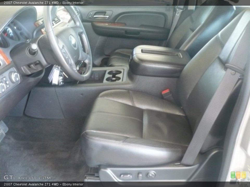 Ebony Interior Photo for the 2007 Chevrolet Avalanche Z71 4WD #49923282