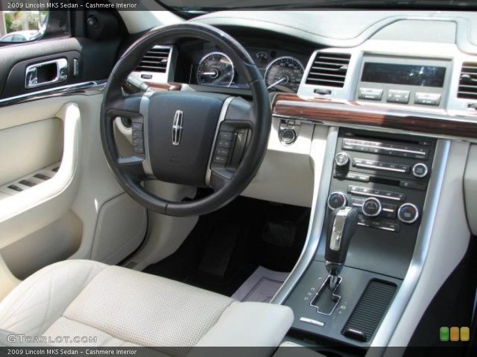 Cashmere Interior Dashboard for the 2009 Lincoln MKS Sedan #49923495