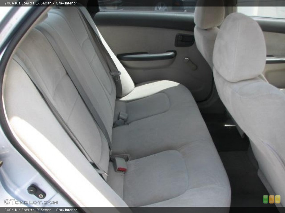 Gray Interior Photo for the 2004 Kia Spectra LX Sedan #49924215