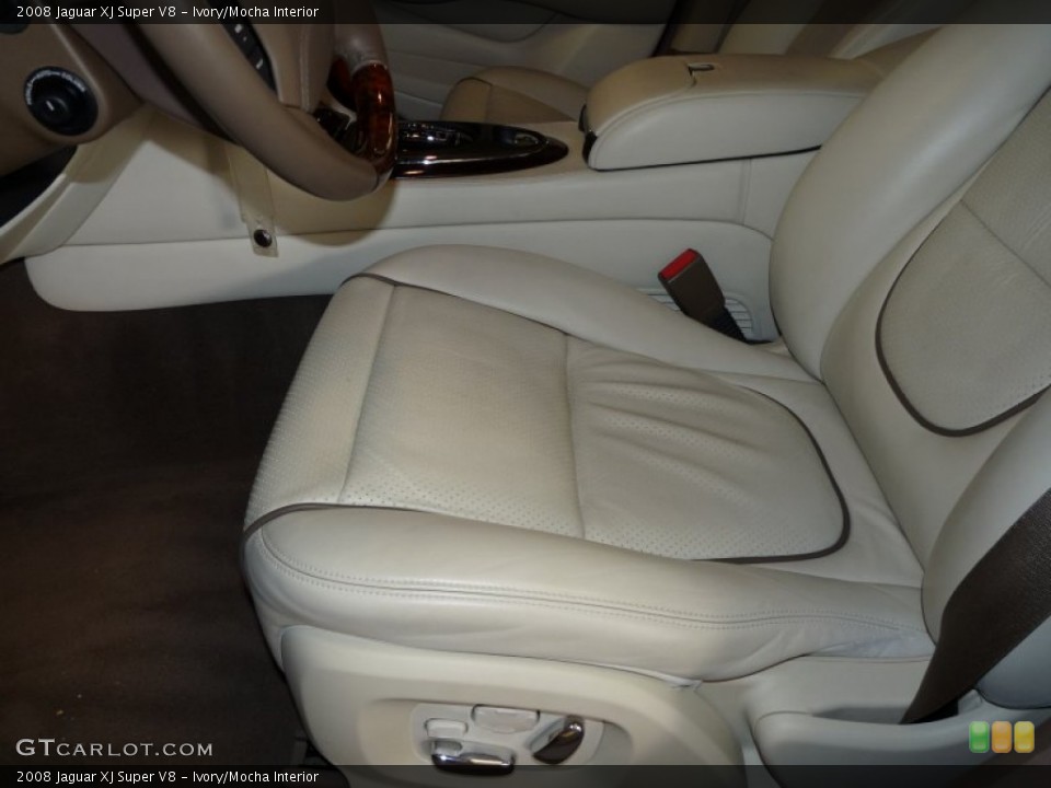 Ivory/Mocha Interior Photo for the 2008 Jaguar XJ Super V8 #49931244