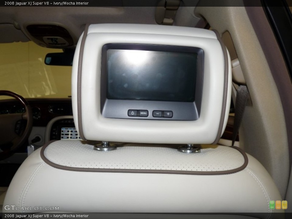Ivory/Mocha Interior Photo for the 2008 Jaguar XJ Super V8 #49931319