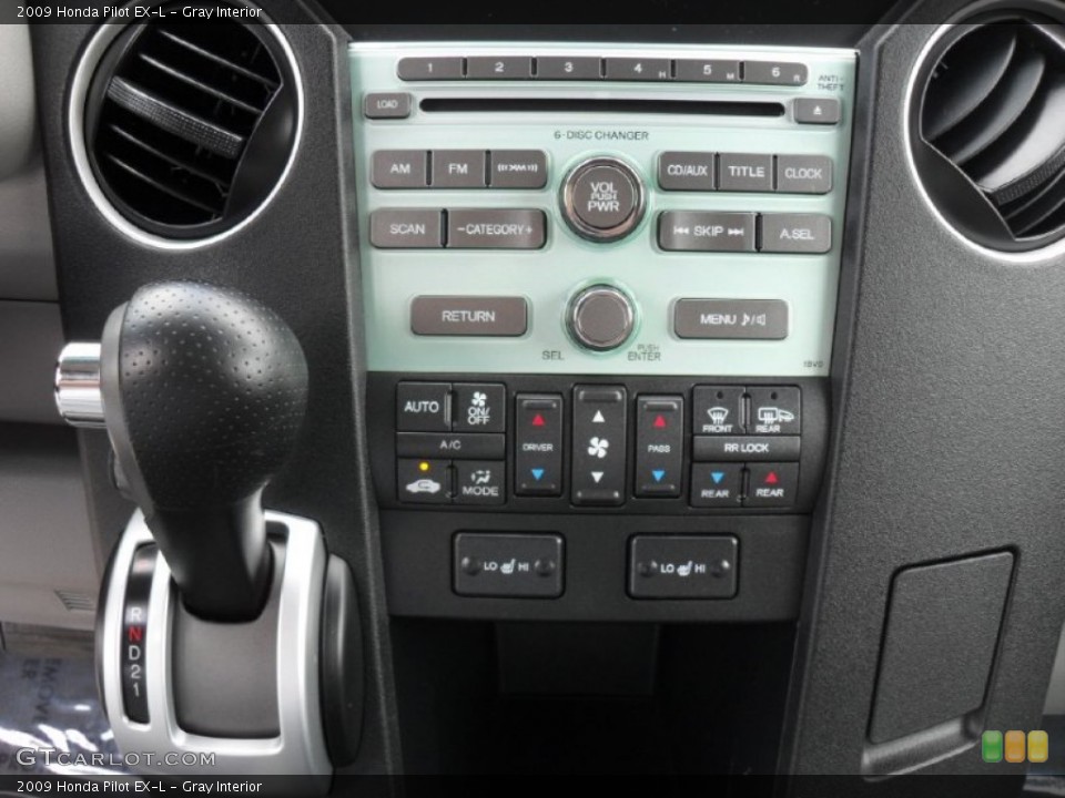 Gray Interior Controls for the 2009 Honda Pilot EX-L #49932588