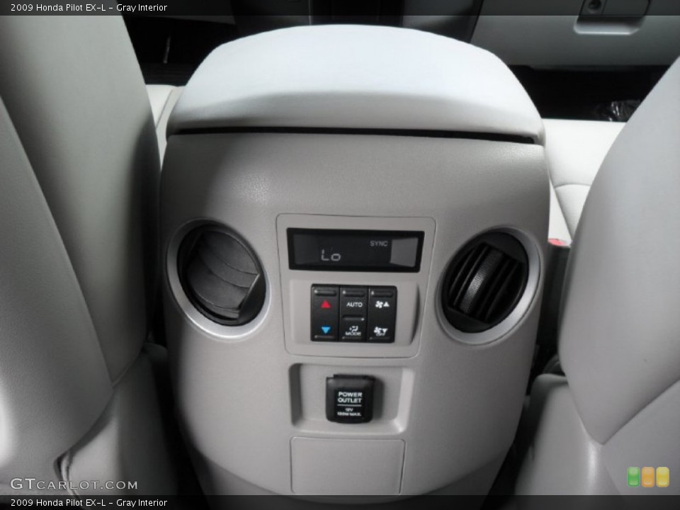 Gray Interior Controls for the 2009 Honda Pilot EX-L #49932708