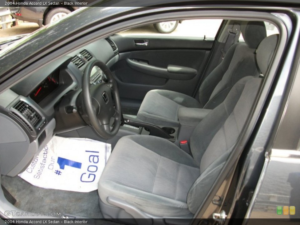 Black Interior Photo for the 2004 Honda Accord LX Sedan #49933173