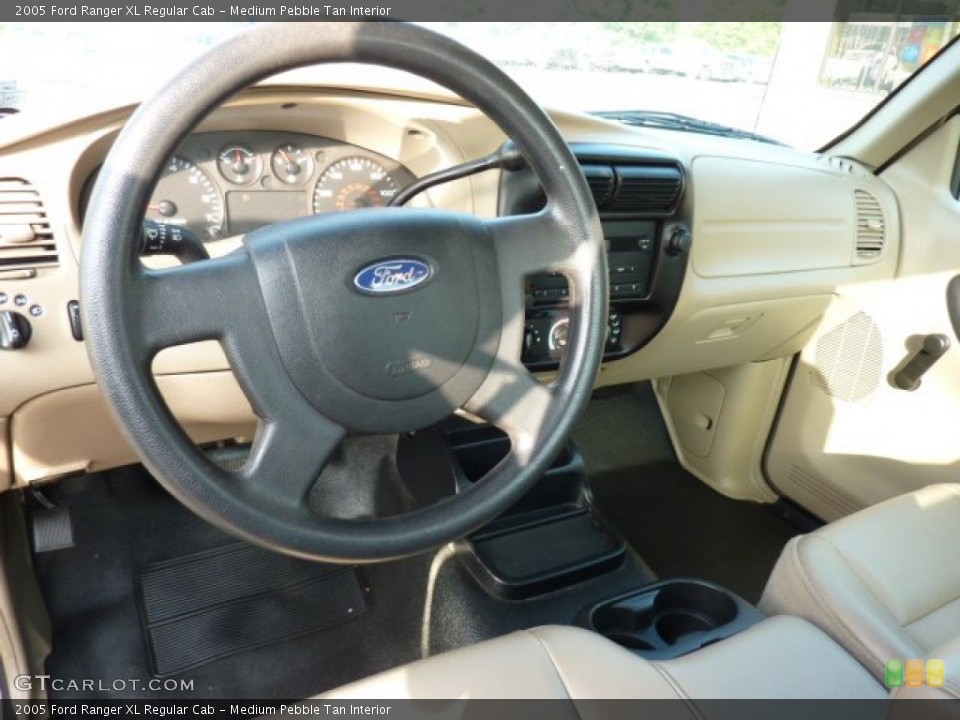 Medium Pebble Tan Interior Photo for the 2005 Ford Ranger XL Regular Cab #49935087
