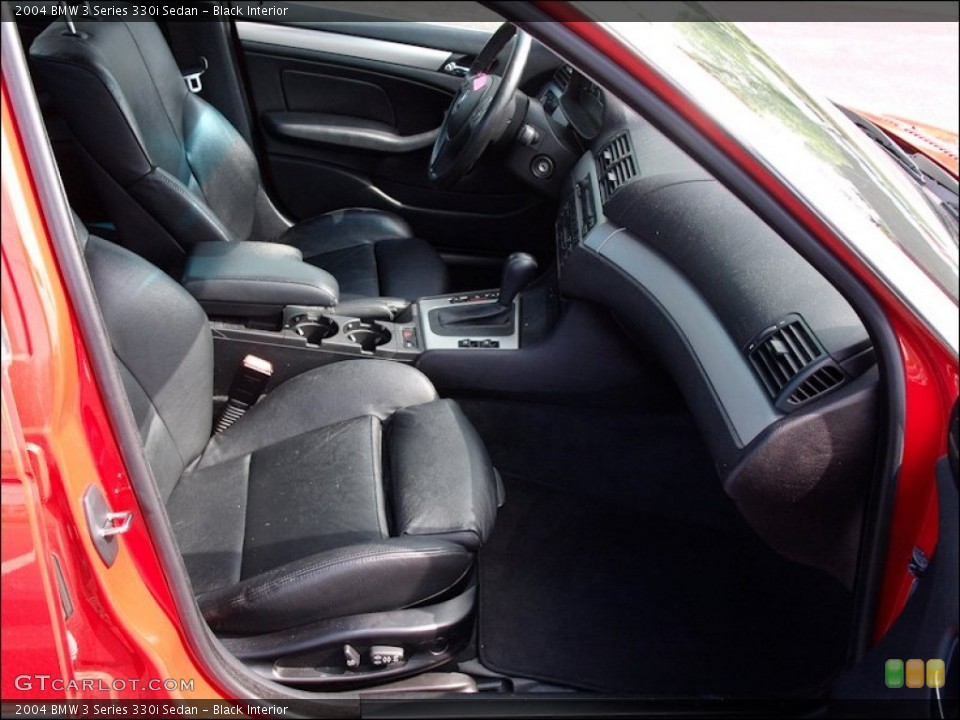 Black Interior Photo for the 2004 BMW 3 Series 330i Sedan #49935201