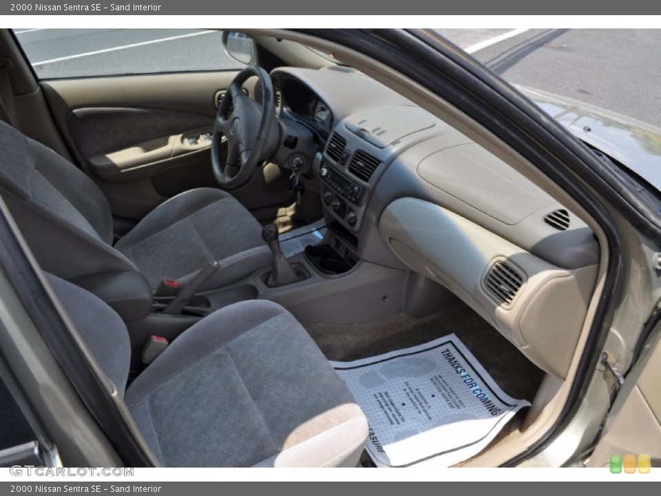 Sand Interior Photo for the 2000 Nissan Sentra SE #49940636